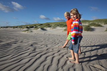 Kinder am Strand