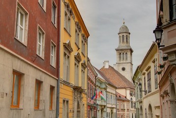 Fototapeta na wymiar rue de Veszprém i Hongrie