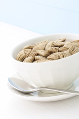 healthy wheat cereal breakfast