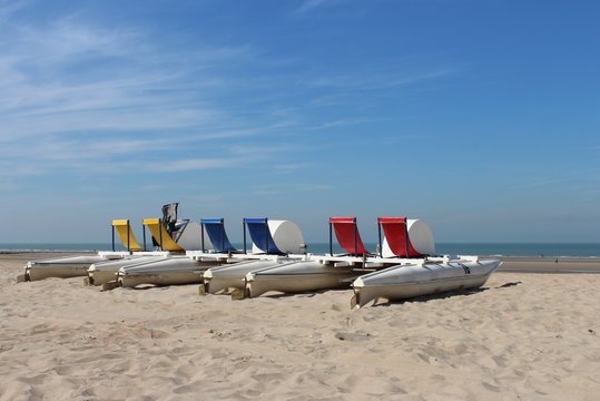 Bateaux &agrave; p&eacute;dales &agrave; Coxyde