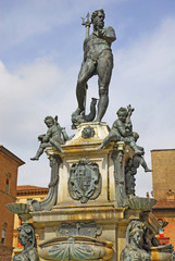 Fototapeta na wymiar Włochy, Bologna fontanna z Neptunem