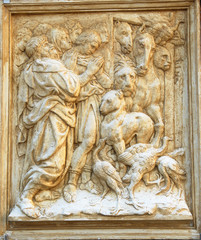 Saint Petronius Basilica : Noah exits ark and offers sacrifice