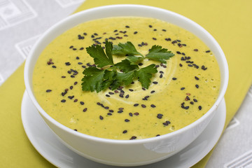 Spinach cream soup