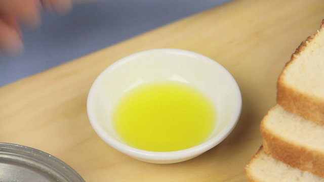 Part two of a sequence making a baked bean jaffle