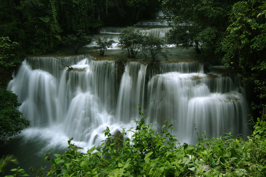 Waterfall in Thailand © leela_ang
