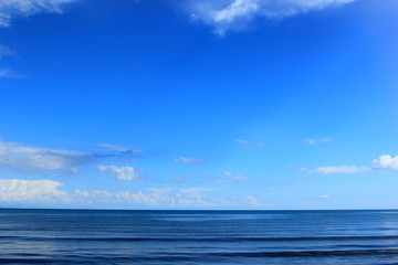 Obraz premium View of beach and clouds
