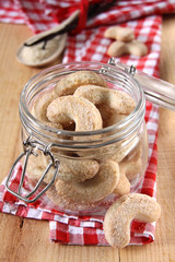 vanillekipferl im glas