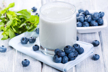 Smoothie with fresh blueberries