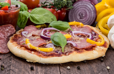 Salami Pizza
