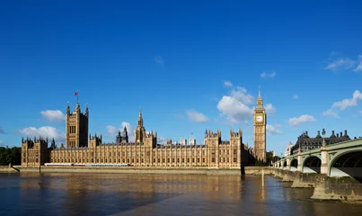 Photo sur Plexiglas Monument artistique Houses of parliament with blue sky