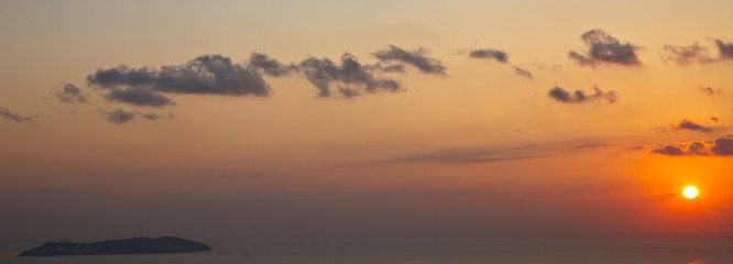 Fototapeta na wymiar sunset at island