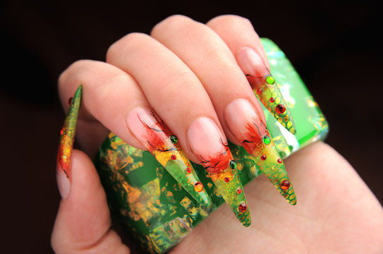 manicures beautiful pattern on nails