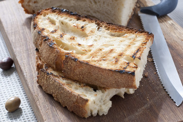 pane bruschetta e olive