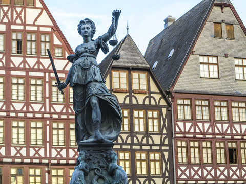 lady Justice in Frankfurt at the Roemer place