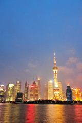 Obraz premium Shanghai skyline at night