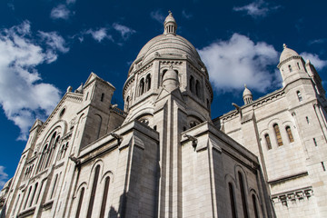 Fototapeta na wymiar Zewnętrzna architektura Sacre Coeur, Montmartre, Paryż, Fra