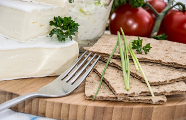 Camembert with Crispbread and Herbs