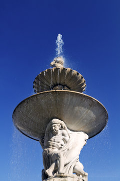 Residenzbrunnen Statue