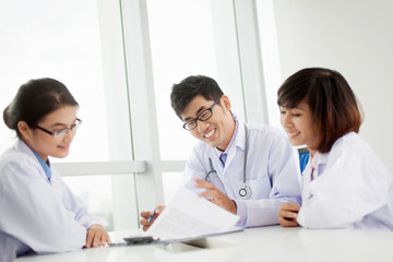 Obraz premium Cheerful medical team