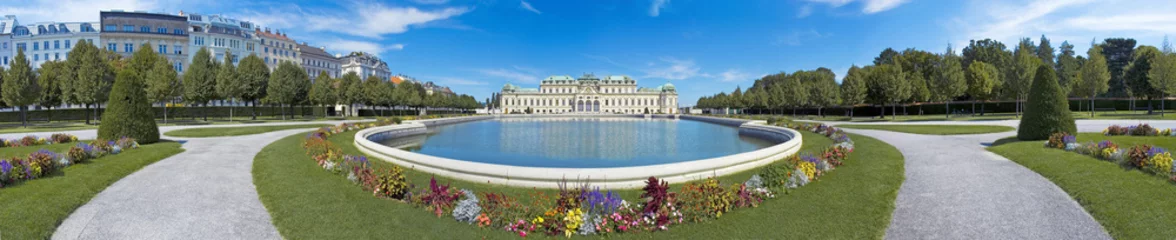 Zelfklevend Fotobehang Bovenste Belvedere-paleis in Wenen, Oostenrijk © Anibal Trejo