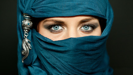 Arabic girl glance
