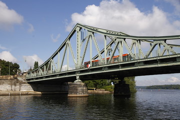 Glienicker Brücke