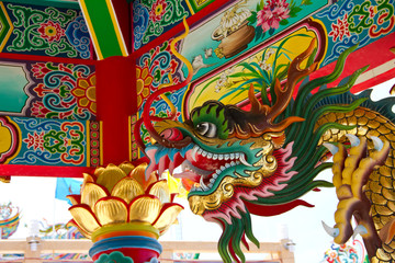 Chinese style dragon statue