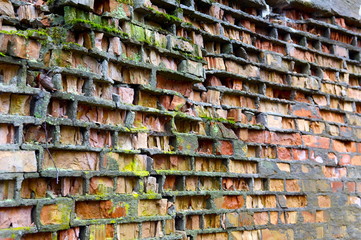 stary mur z czerwonej cegły
