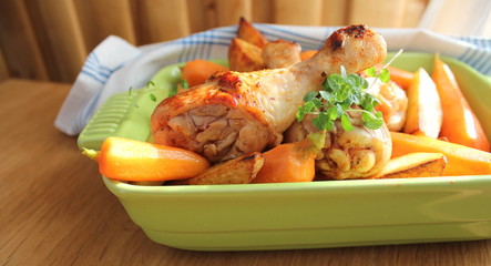 roasted chicken with potatoes and carrots