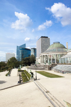 Kontrast architektoniczny