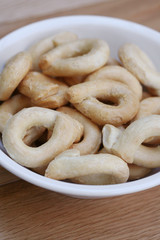 taralli pugliesi su ciotola