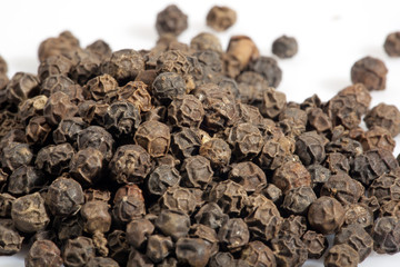 PFEFFER SCHWARZ AUS DEM Gewürzfach © Herby Meseritsch