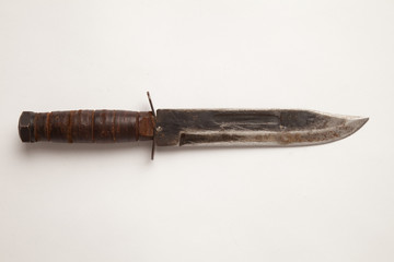 Großes Jagdmesser mit langer Klinge