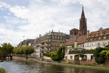 Fototapeta na wymiar Cityscape in Strasbourg with river