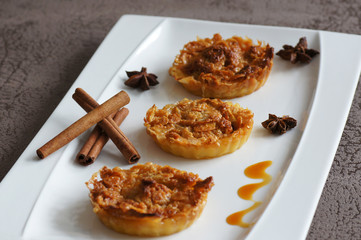 trio de tartelettes pommes miel caramélisé 2