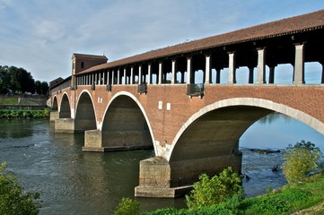Pavia, ponte coperto