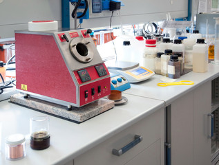 Laboratory for chemical analysis