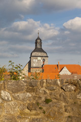 Kirche Harzgerode mit Stadtmauer