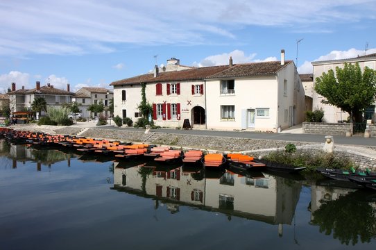 marais poitevin, embarcad&egrave;re &agrave; coulon