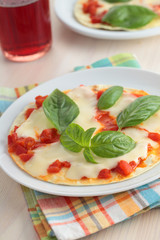 Tortilla pizza
