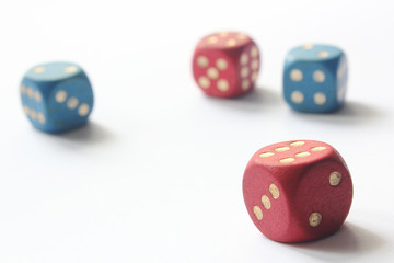 Dados de seis caras