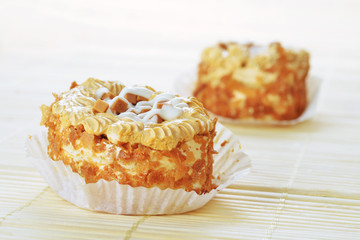 caramel's  cupcake