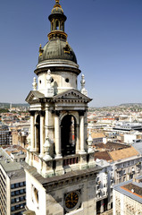 Uhren-und Glockenturm der Basilika Sankt Stephan in Budapest