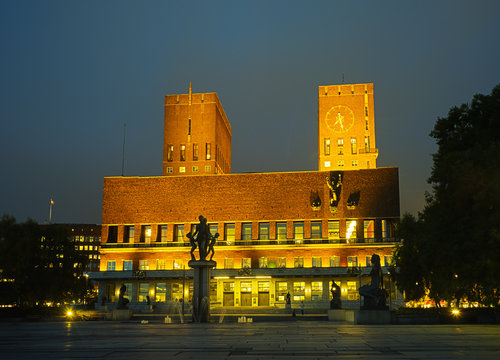 Oslo City Hall in twilight