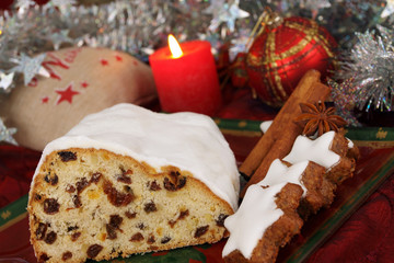 Zimtsterne und Christstollen