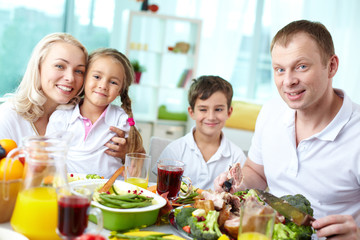 Enjoying Thanksgiving meals