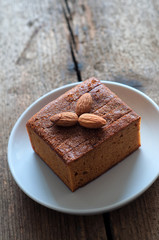 Kuchen mit Honig