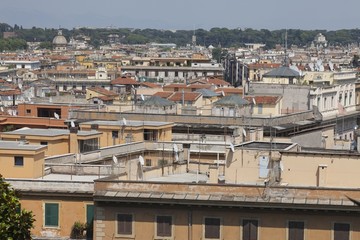 Fototapeta na wymiar Rzym od Muzeów Watykańskich