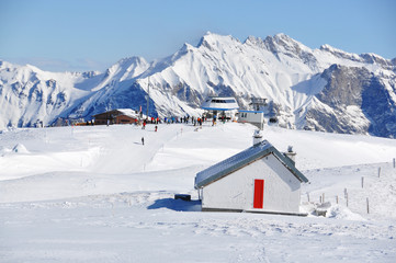 Fototapeta na wymiar Pizol, słynny szwajcarski ośrodek narciarski ..