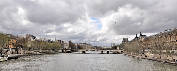 Seine river, Paris